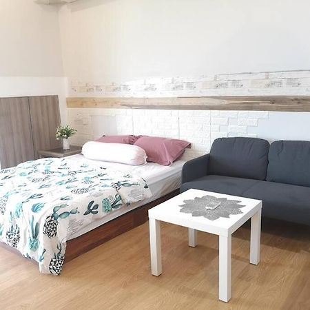 Country Garden Bay Point Homestay By Easyhomestay Джохор-Бару Экстерьер фото
